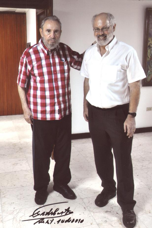 Fidel Castro signed photograph